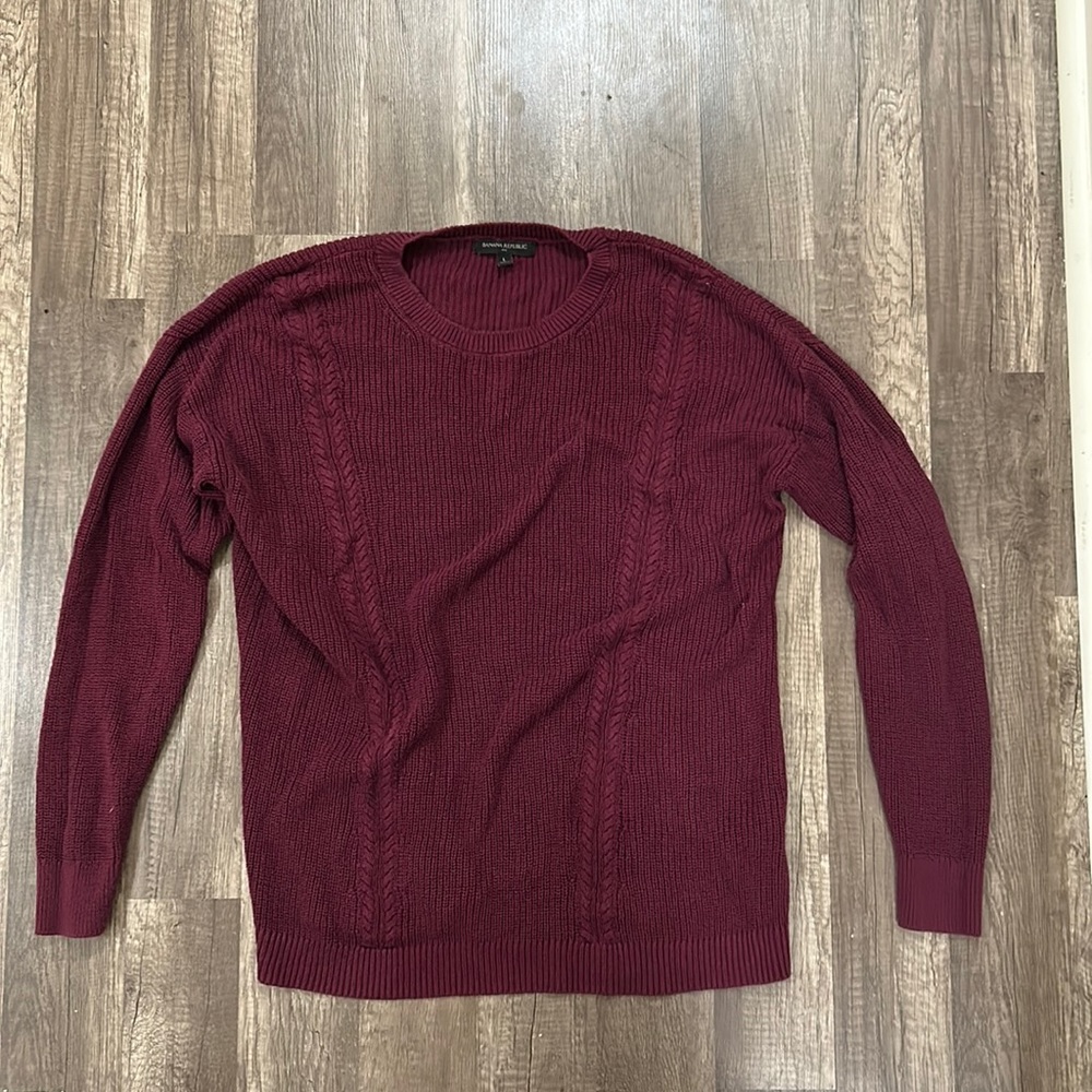 Banana Republic Burgundy Sweater. Size L